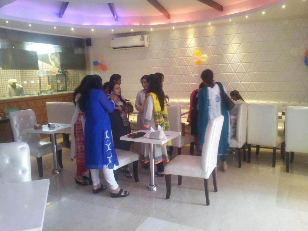 Hotel The Haven Kashipur Luaran gambar